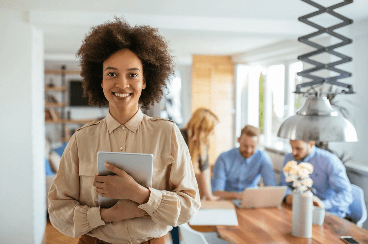 Cover Image for Navigating Workplace Cliques: Building Connections and Enhancing Office Culture