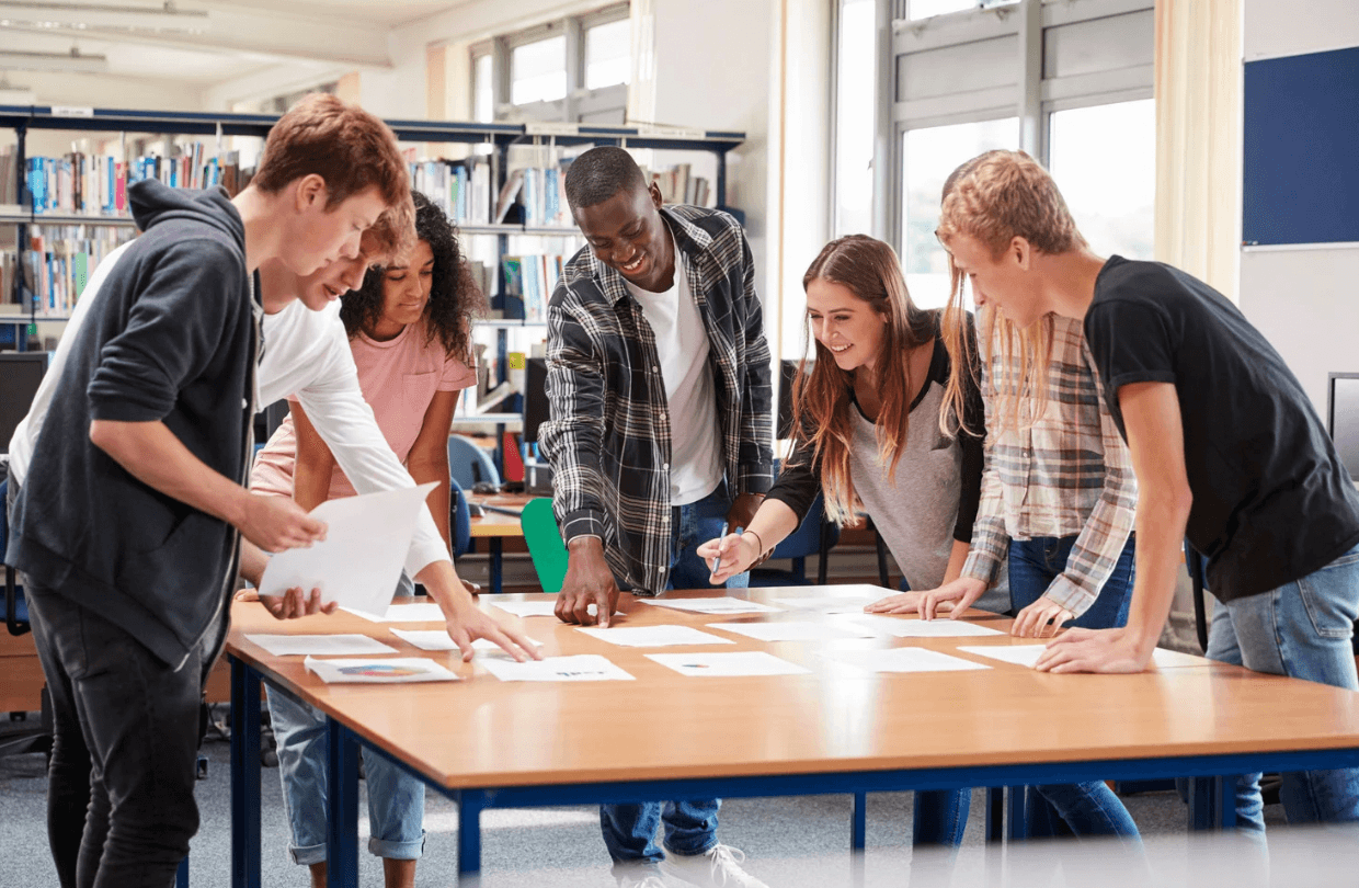 Cover Image for 5 Tips for Effective Collaborative Learning: Enhancing Teamwork and Critical Thinking