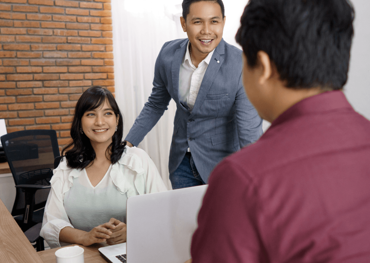 Cover Image for Building Strong Workplace Relationships: Essential Tips for Success