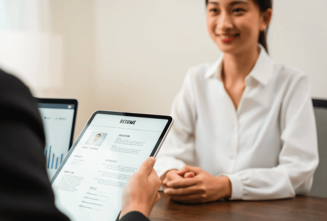 Cover Image for Crafting the Perfect Resume: Unveiling the 12 Key Qualities You Need to Land Your Dream Job